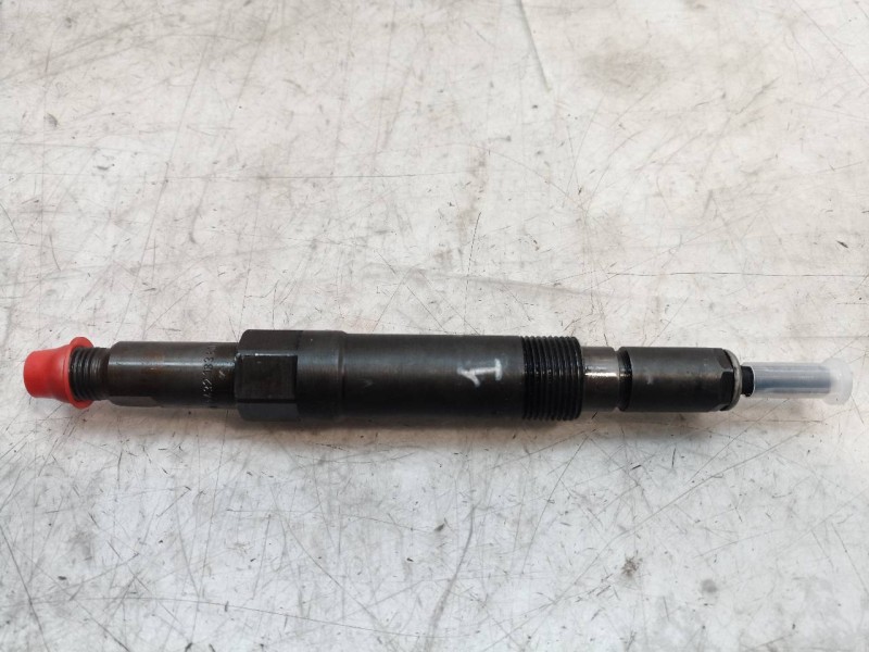 Recambio de inyector para ford mondeo berlina (ge) ambiente referencia OEM IAM 0432133801 0432133801 0432133801