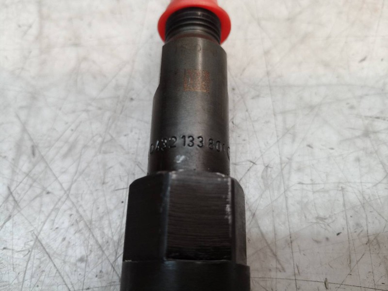 Recambio de inyector para ford mondeo berlina (ge) ambiente referencia OEM IAM 0432133801 0432133801 0432133801