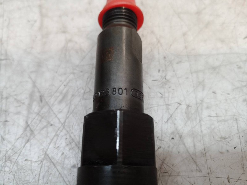 Recambio de inyector para ford mondeo berlina (ge) ambiente referencia OEM IAM 0432133801 0432133801 0432133801