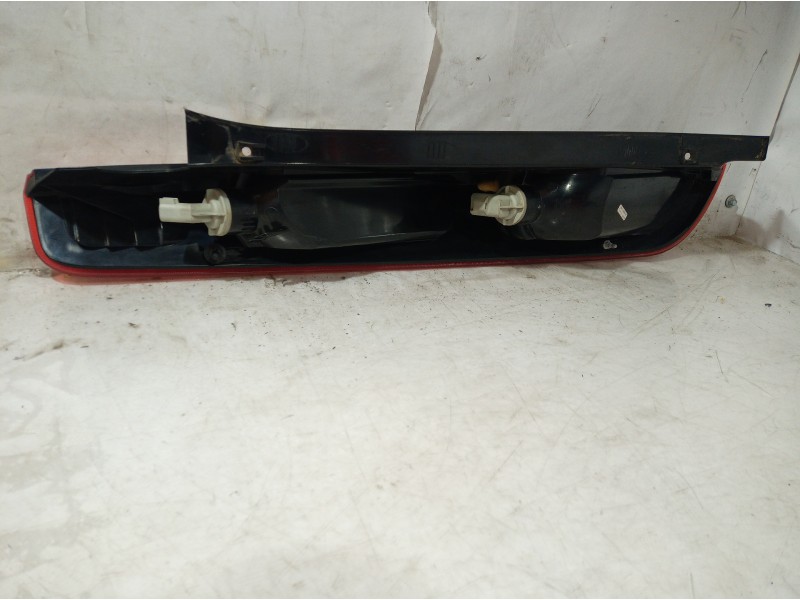 Recambio de piloto trasero derecho para ford focus berlina (cap) titanium referencia OEM IAM 10175  