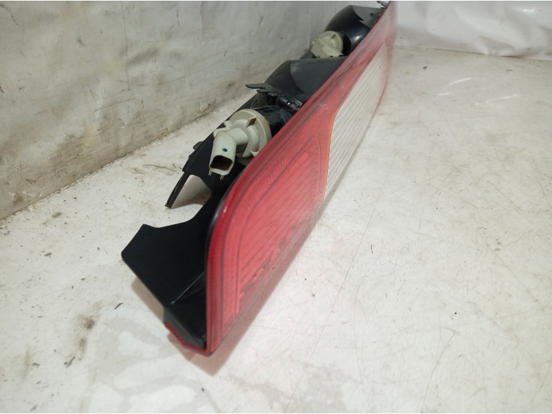 Recambio de piloto trasero derecho para ford focus berlina (cap) titanium referencia OEM IAM 10175  