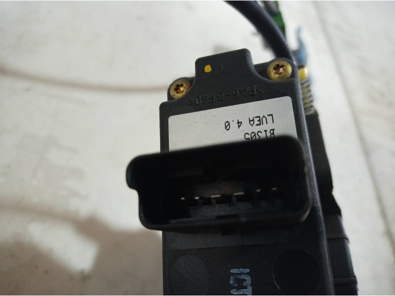 Recambio de elevalunas delantero derecho para citroën c2 referencia OEM IAM 36119604 36119604 36119604