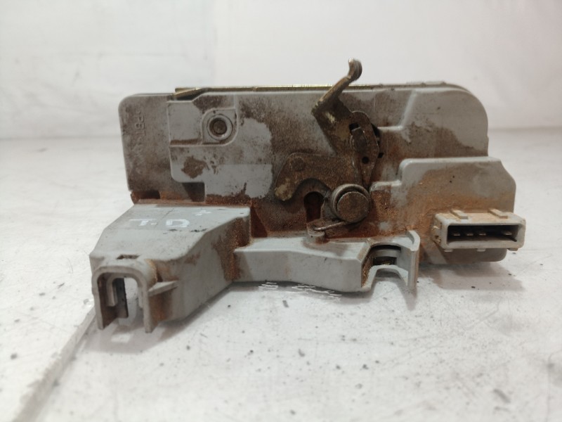 Recambio de cerradura puerta trasera derecha para peugeot 307 break / sw (s1) break xr referencia OEM IAM 9138C0 9138C0 9138C0