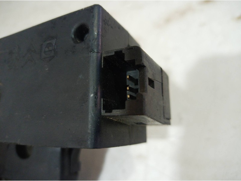 Recambio de cerradura maletero / porton para peugeot 307 (s1) referencia OEM IAM 9652301980 9652301980 9652301980