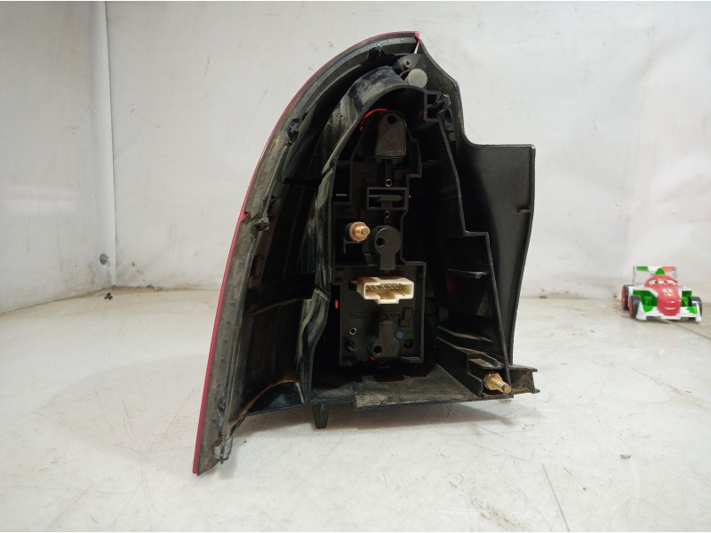 Recambio de piloto trasero derecho para citroën c5 berlina attraction referencia OEM IAM 6351V3 89034070X31 89034070X31