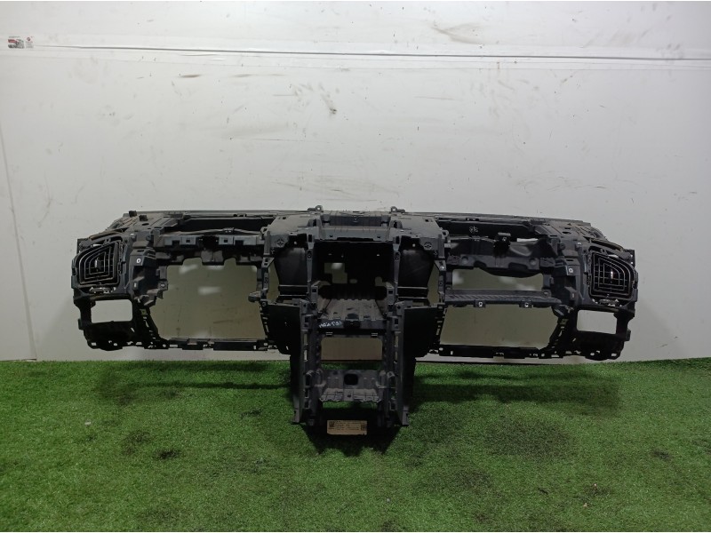 Recambio de salpicadero para mahindra xuv 500 xuv 500 fwd w6 referencia OEM IAM 1801BAA10911N 0112AAW00750N 0112AAW06730N