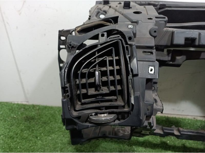 Recambio de salpicadero para mahindra xuv 500 xuv 500 fwd w6 referencia OEM IAM 1801BAA10911N 0112AAW00750N 0112AAW06730N