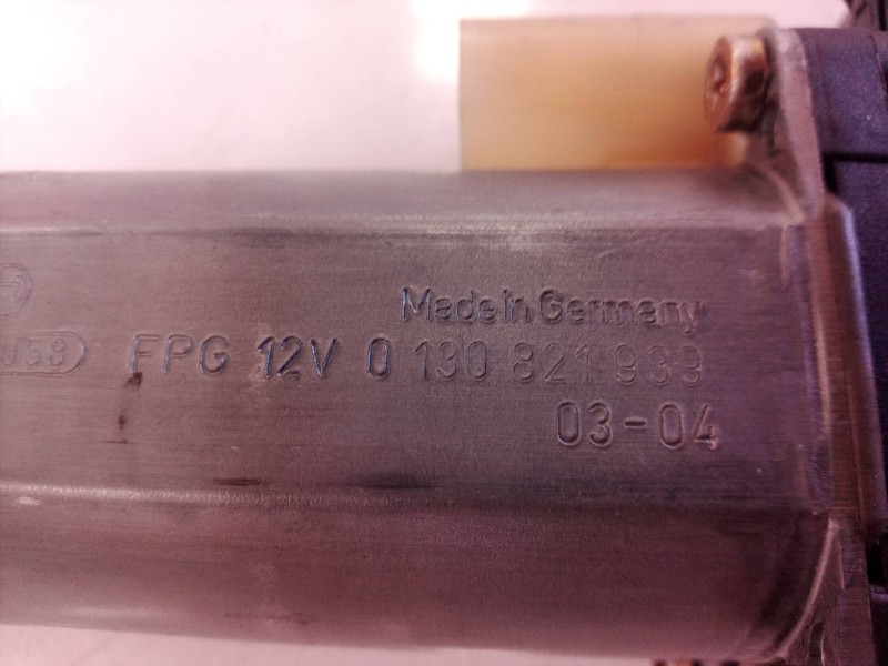 Recambio de motor elevalunas delantero derecho para ford fiesta (cbk) ambiente referencia OEM IAM 0130821939 0130821939 01308219