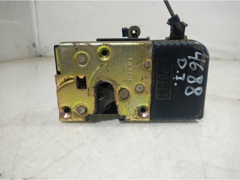 Recambio de cerradura puerta delantera izquierda para peugeot 406 berlina (s1/s2) stdt referencia OEM IAM   