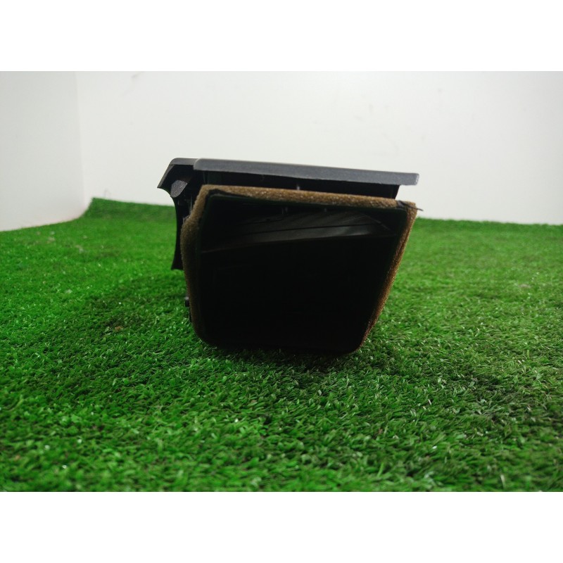 Recambio de rejilla aireadora para bmw serie 1 berlina (e81/e87) 118d referencia OEM IAM 705918812 705918812 705918812