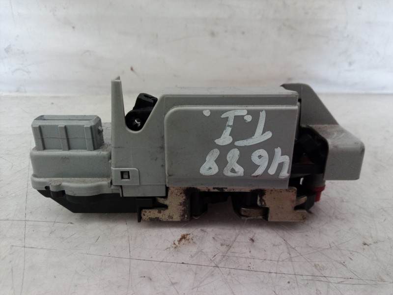 Recambio de cerradura puerta trasera izquierda para peugeot 406 berlina (s1/s2) stdt referencia OEM IAM   