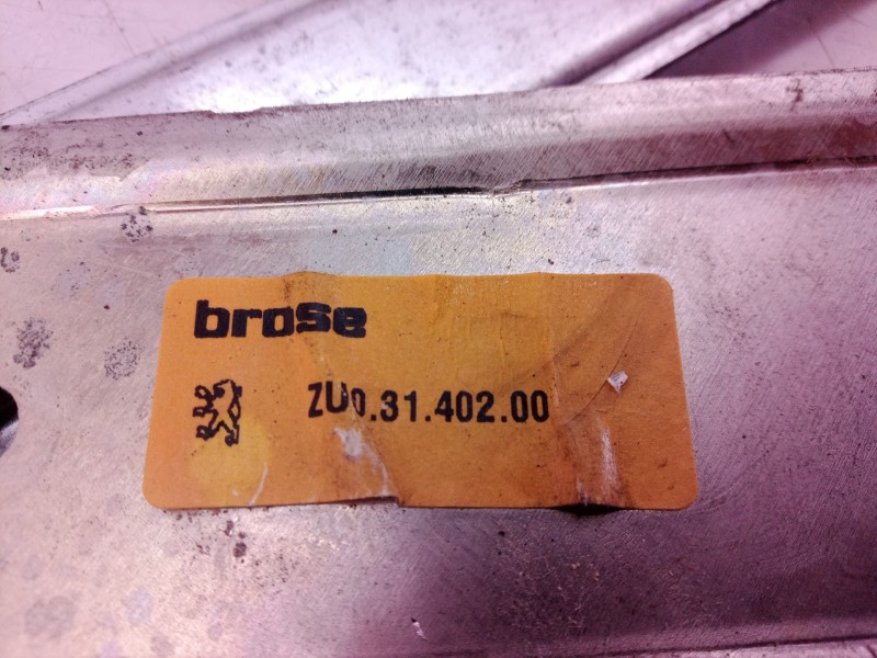 Recambio de elevalunas delantero derecho para peugeot 406 coupe (s1/s2) 2.0 referencia OEM IAM ZU03140200 ZU03140200 ZU03140200