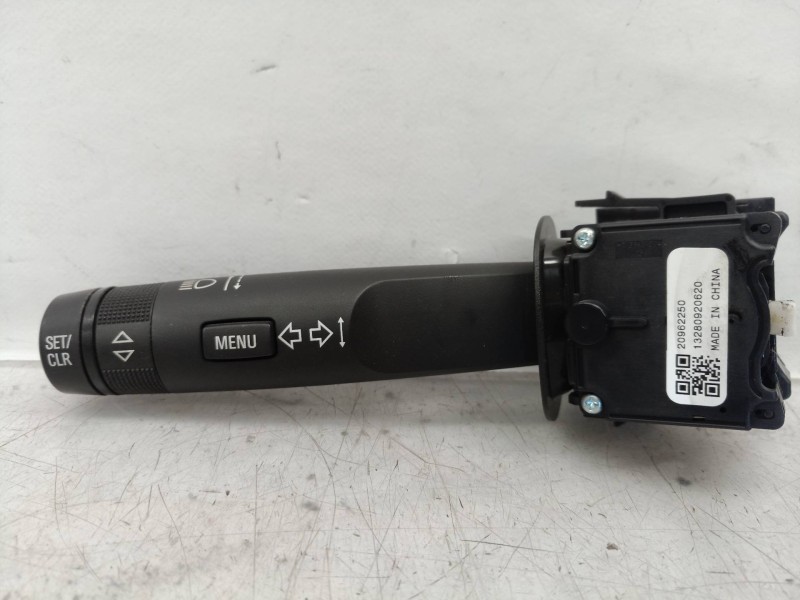 Recambio de mando intermitentes para chevrolet aveo berlina hatchback ltz referencia OEM IAM 20962250 20962250 20962250