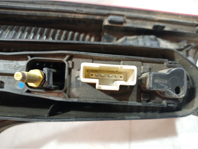 Recambio de piloto trasero maletero derecho para citroën c5 berlina attraction referencia OEM IAM 89034081X31 89034081X31 890340