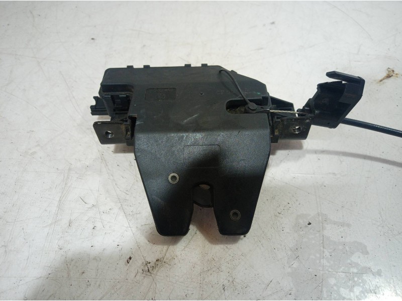 Recambio de cerradura maletero / porton para bmw serie 1 berlina (e81/e87) referencia OEM IAM 8196401 8196401 8196401