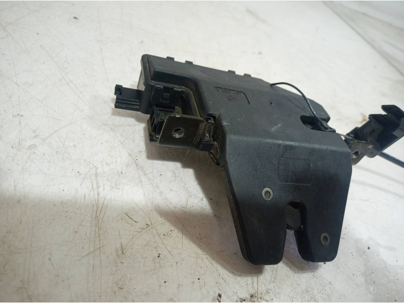 Recambio de cerradura maletero / porton para bmw serie 1 berlina (e81/e87) referencia OEM IAM 8196401 8196401 8196401