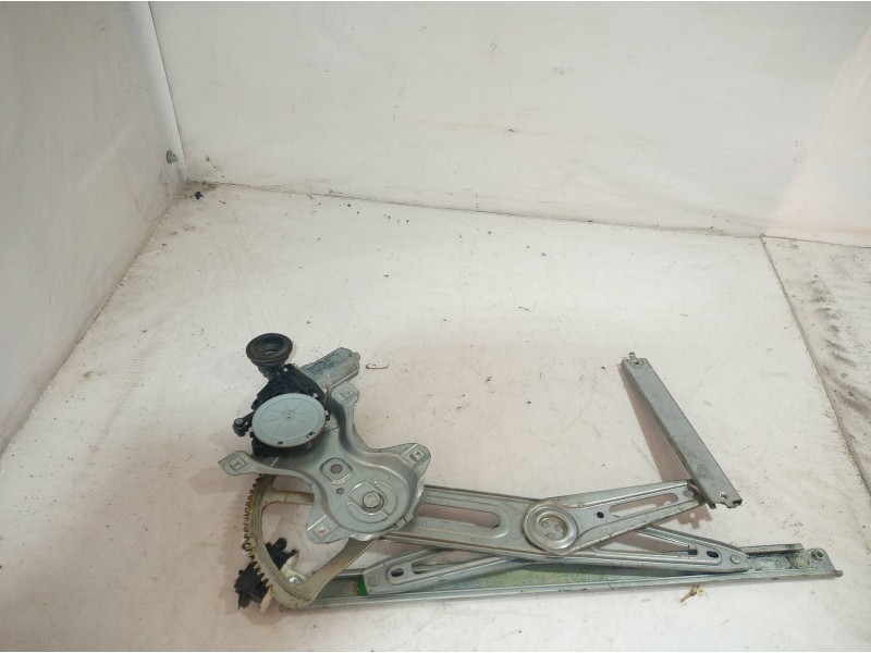 Recambio de elevalunas delantero derecho para toyota yaris referencia OEM IAM 857100D100 857100D100 857100D100