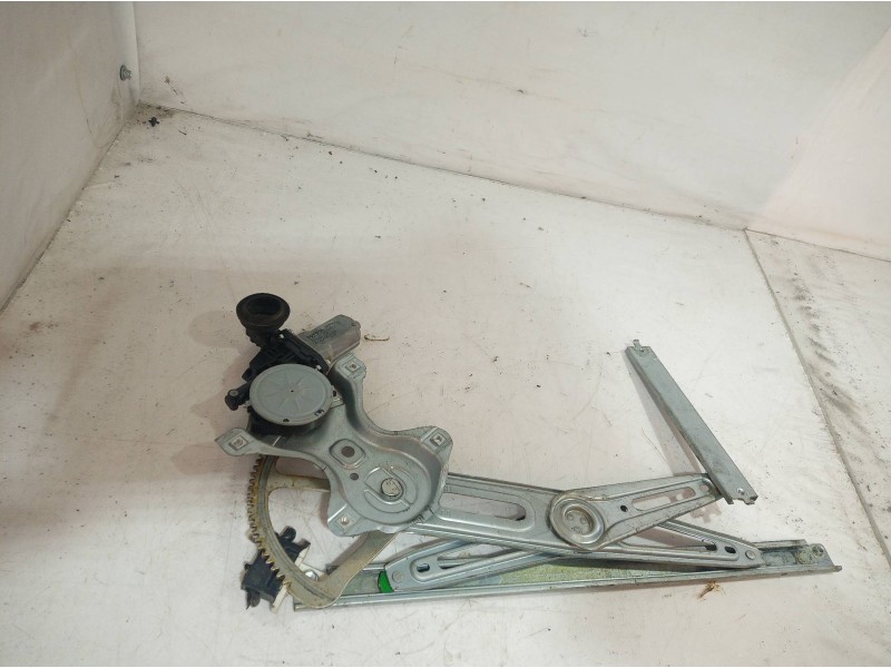 Recambio de elevalunas delantero derecho para toyota yaris referencia OEM IAM 857100D100 857100D100 857100D100