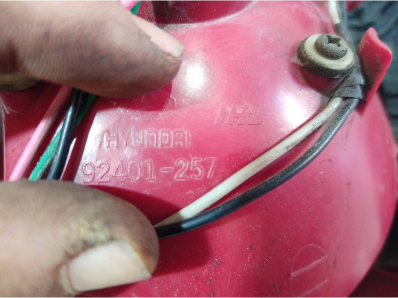 Recambio de piloto trasero izquierdo para hyundai accent (lc) gls referencia OEM IAM 92401257 92401257 92401257