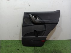 Recambio de guarnecido puerta trasera derecha para mahindra xuv 500 xuv 500 fwd w6 referencia OEM IAM 304001033 L0203417AA 0105F