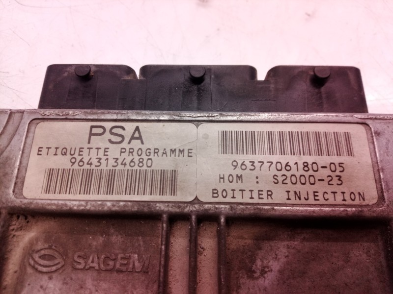 Recambio de centralita motor uce para peugeot 206 berlina e-music referencia OEM IAM 963770618005 963770618005 9643134680 Recambio de centralita motor uce para peugeot 206 berlina e-music referencia OEM IAM 963770618005 963770618005 9643134680