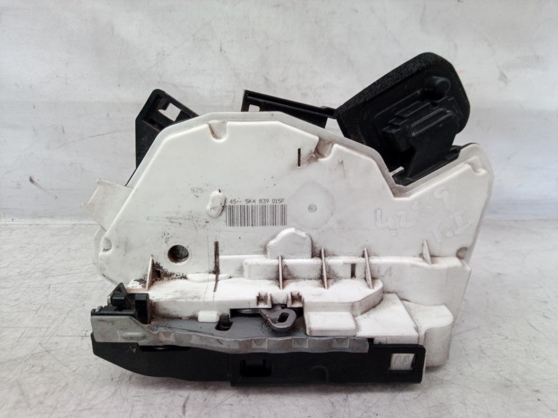 Recambio de cerradura puerta trasera izquierda para volkswagen polo (6r1) advance referencia OEM IAM 5K4839015F 5K4839015F 5K483