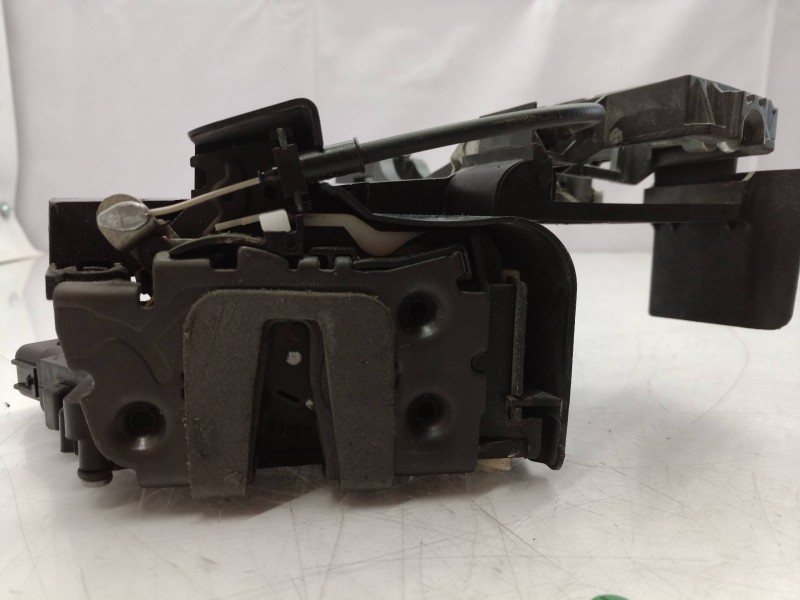 Recambio de cerradura puerta trasera izquierda para ford s-max (ca1) trend referencia OEM IAM 6M2AR26413BC 6M2AR26413 6M21U264A2