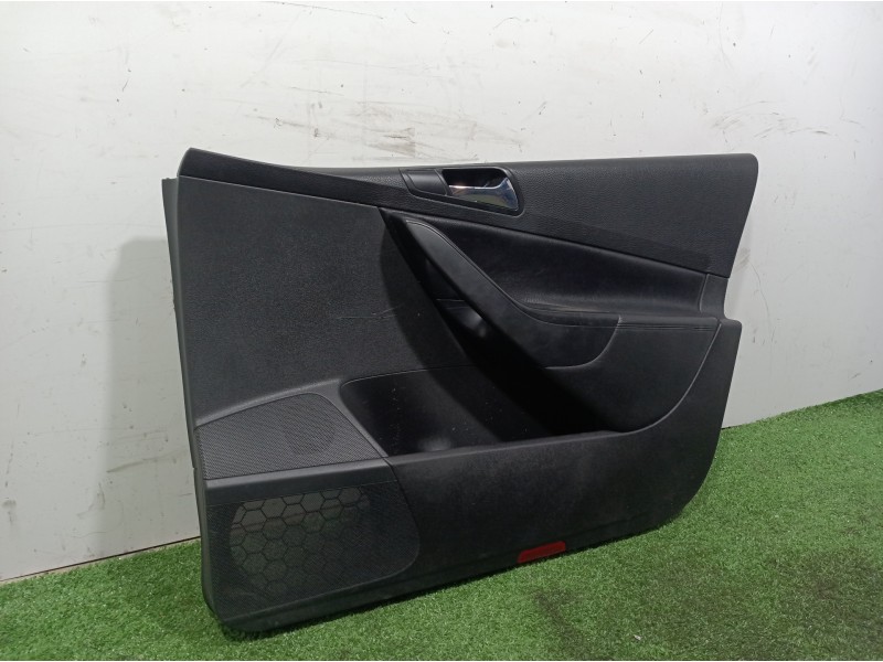 Recambio de guarnecido puerta delantera derecha para volkswagen passat berlina (3c2) advance referencia OEM IAM 3C1867012 3C1837