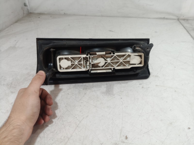 Recambio de piloto trasero izquierdo para renault rapid/express (f40) 1.3 transporte / t 54 (f406) referencia OEM IAM 20990G 209