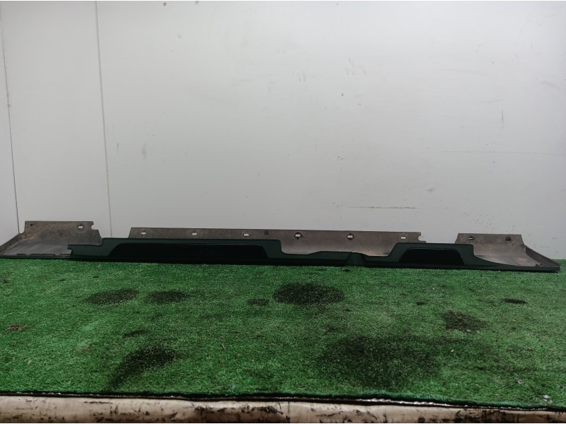 Recambio de faldon lateral para bmw serie 1 berlina (e81/e87) 118d referencia OEM IAM   