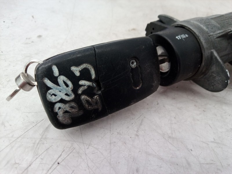 Recambio de conmutador de arranque para audi a4 berlina (8e) 1.9 tdi (96kw) referencia OEM IAM 4B0905851 4B0905851 4B0905851