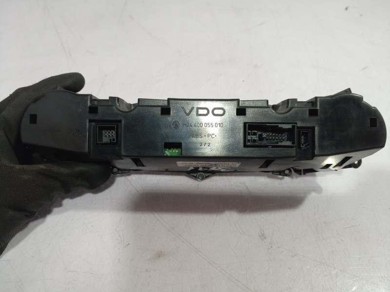 Recambio de mando climatizador para mercedes-benz clase e (w211) berlina 2.2 cdi cat referencia OEM IAM 2118300085 2118300085 21