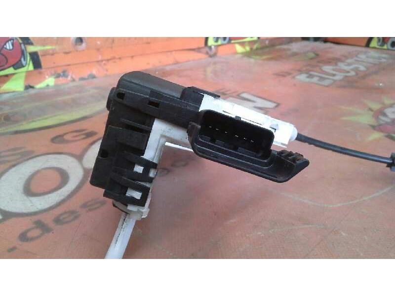 Recambio de cerradura puerta delantera izquierda para peugeot partner kasten confort l1 referencia OEM IAM   