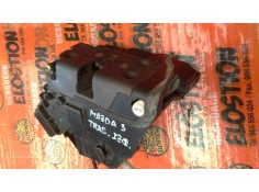 Recambio de cerradura puerta trasera izquierda para mazda 3 berlina (bk) referencia OEM IAM   