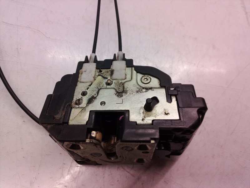 Recambio de cerradura puerta trasera izquierda para nissan murano (z50) básico referencia OEM IAM 82501CA02B  