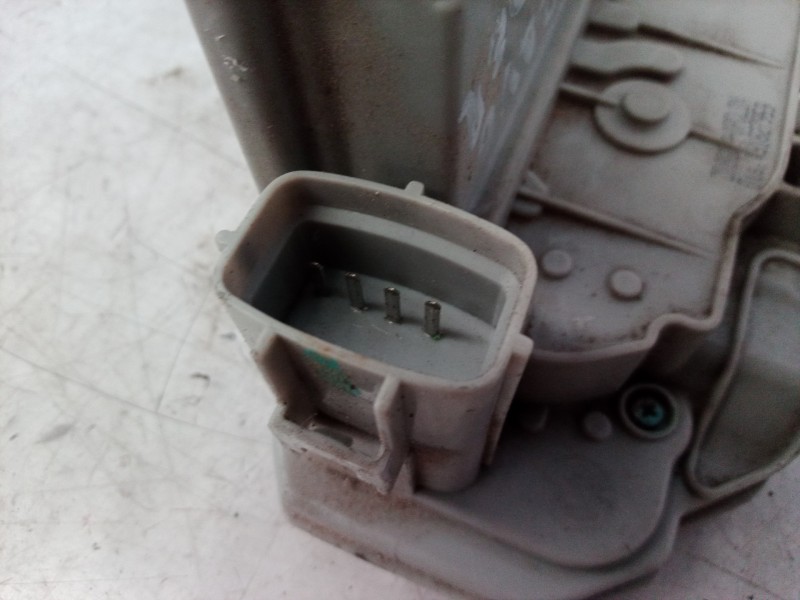 Recambio de cerradura puerta trasera derecha para fiat bravo (182) jtd 105 / 100 gt referencia OEM IAM   