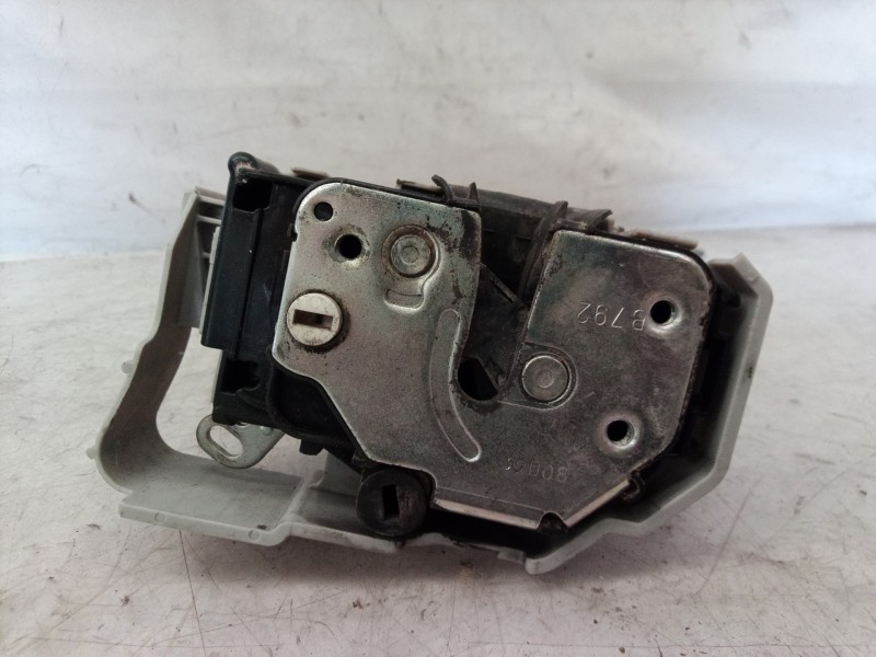 Recambio de cerradura puerta trasera derecha para fiat bravo (182) jtd 105 / 100 gt referencia OEM IAM   