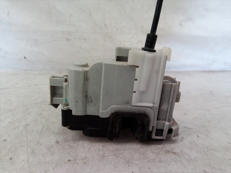 Recambio de cerradura puerta trasera derecha para fiat bravo (182) jtd 105 / 100 gt referencia OEM IAM   