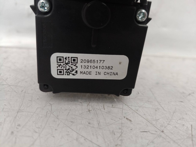 Recambio de mando limpia para chevrolet aveo berlina hatchback ltz referencia OEM IAM 20965177 20965177 20965177