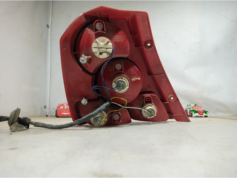 Recambio de piloto trasero derecho para daewoo kalos referencia OEM IAM 082221908R 082221908R 082221908