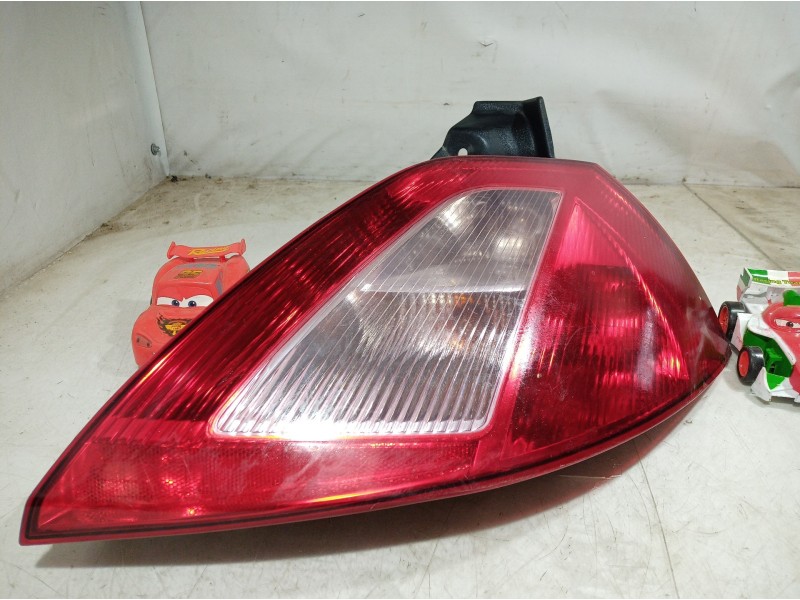 Recambio de piloto trasero derecho para renault megane ii berlina 5p referencia OEM IAM 89398081 89398081 89398081