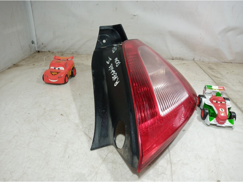 Recambio de piloto trasero derecho para renault megane ii berlina 5p referencia OEM IAM 89398081 89398081 89398081