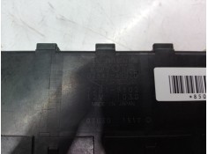 Recambio de caja reles / fusibles para toyota yaris active referencia OEM IAM 8264147020 8264147020 72818502 2
