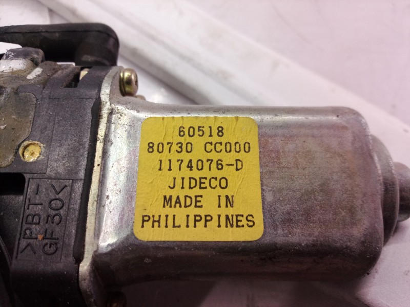 Recambio de elevalunas delantero derecho para nissan murano (z50) básico referencia OEM IAM 80730CC000 80730CC000 80730CC000