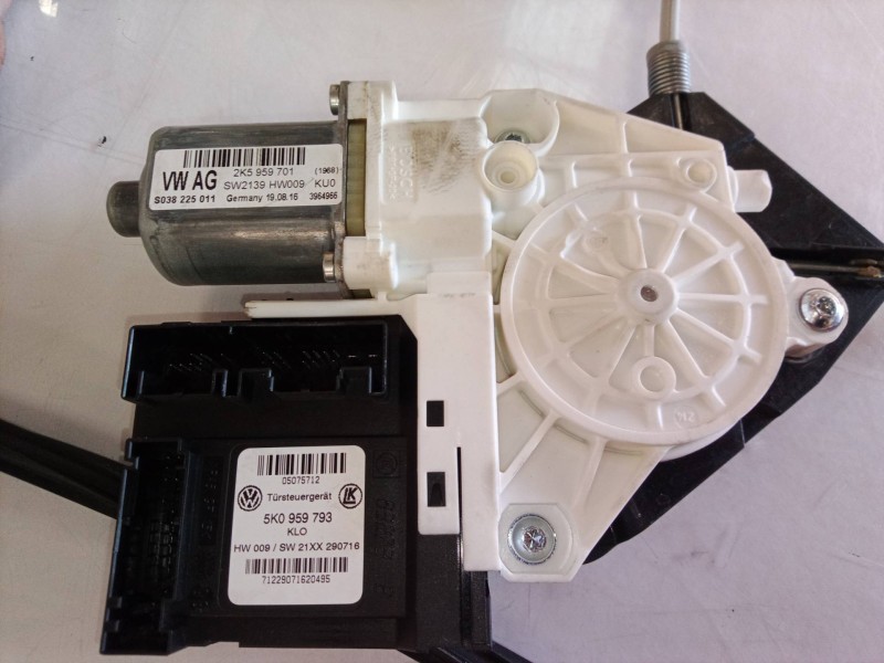 Recambio de elevalunas delantero izquierdo para volkswagen caddy ocio maxi outdoor bmt referencia OEM IAM 5K0959793 2K5959701 5K