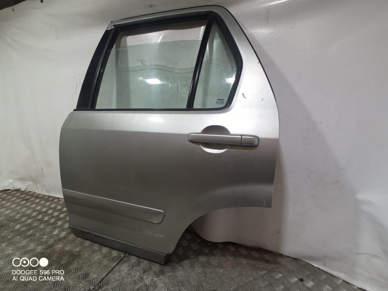 Recambio de puerta trasera izquierda para honda cr-v (rd8) es referencia OEM IAM   