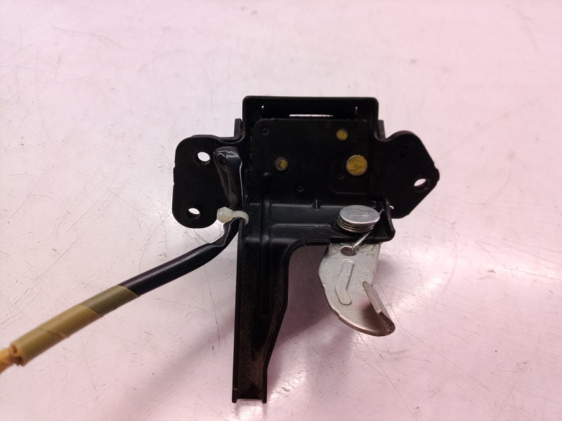 Recambio de cerradura maletero / porton para toyota yaris active referencia OEM IAM   