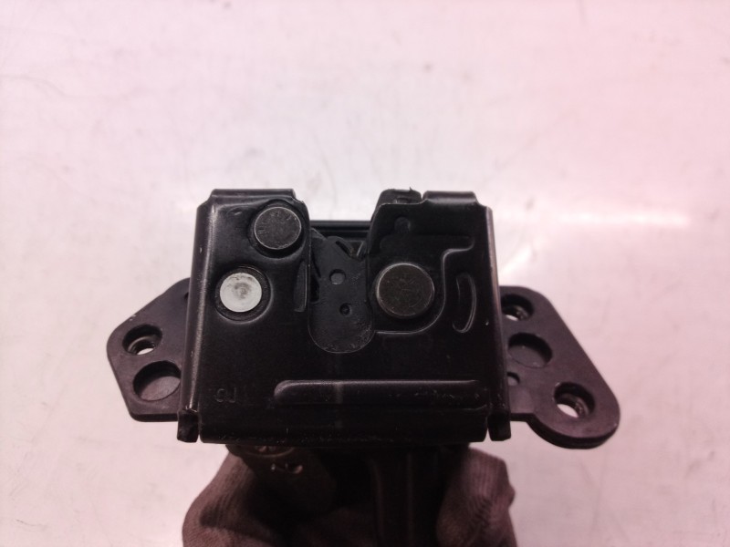 Recambio de cerradura maletero / porton para toyota yaris active referencia OEM IAM   