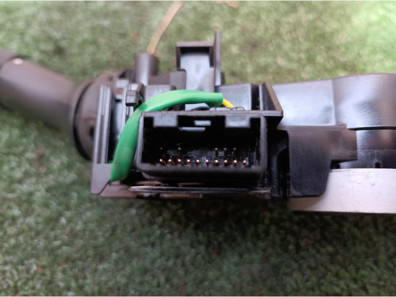 Recambio de mando multifuncion para peugeot 108 active referencia OEM IAM 17J085 17J085 17J085