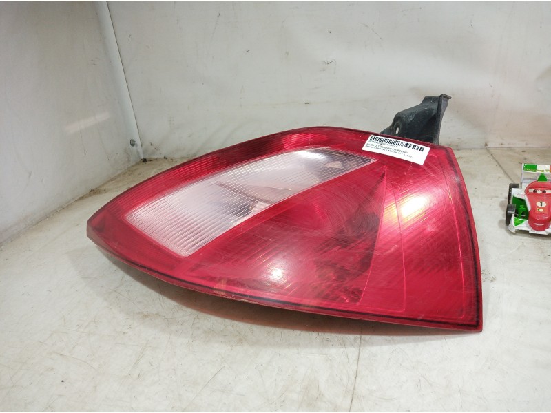 Recambio de piloto trasero derecho para renault megane ii berlina 5p referencia OEM IAM 89398081 89398081 89398081